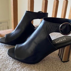 Alfani woman’s open toe sandals size 8.5 black leather